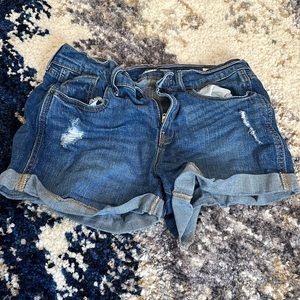Old navy shorts size 4